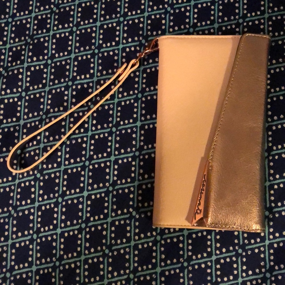 Casemate Folio Wristlet✨